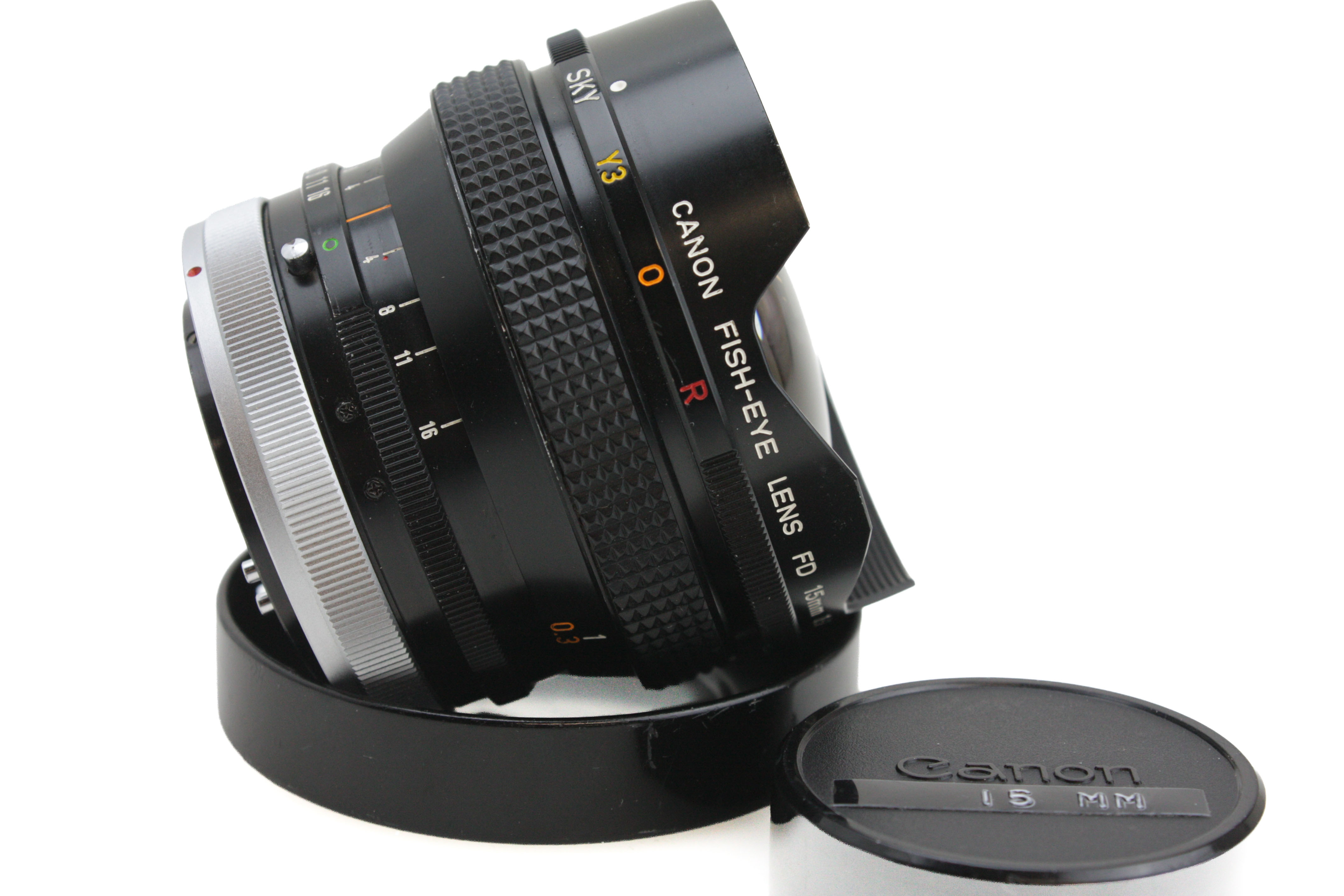 Canon 15mm f/2.8 S.S.C Fisheye Prime Lens - Canon FD Mount - Image 2