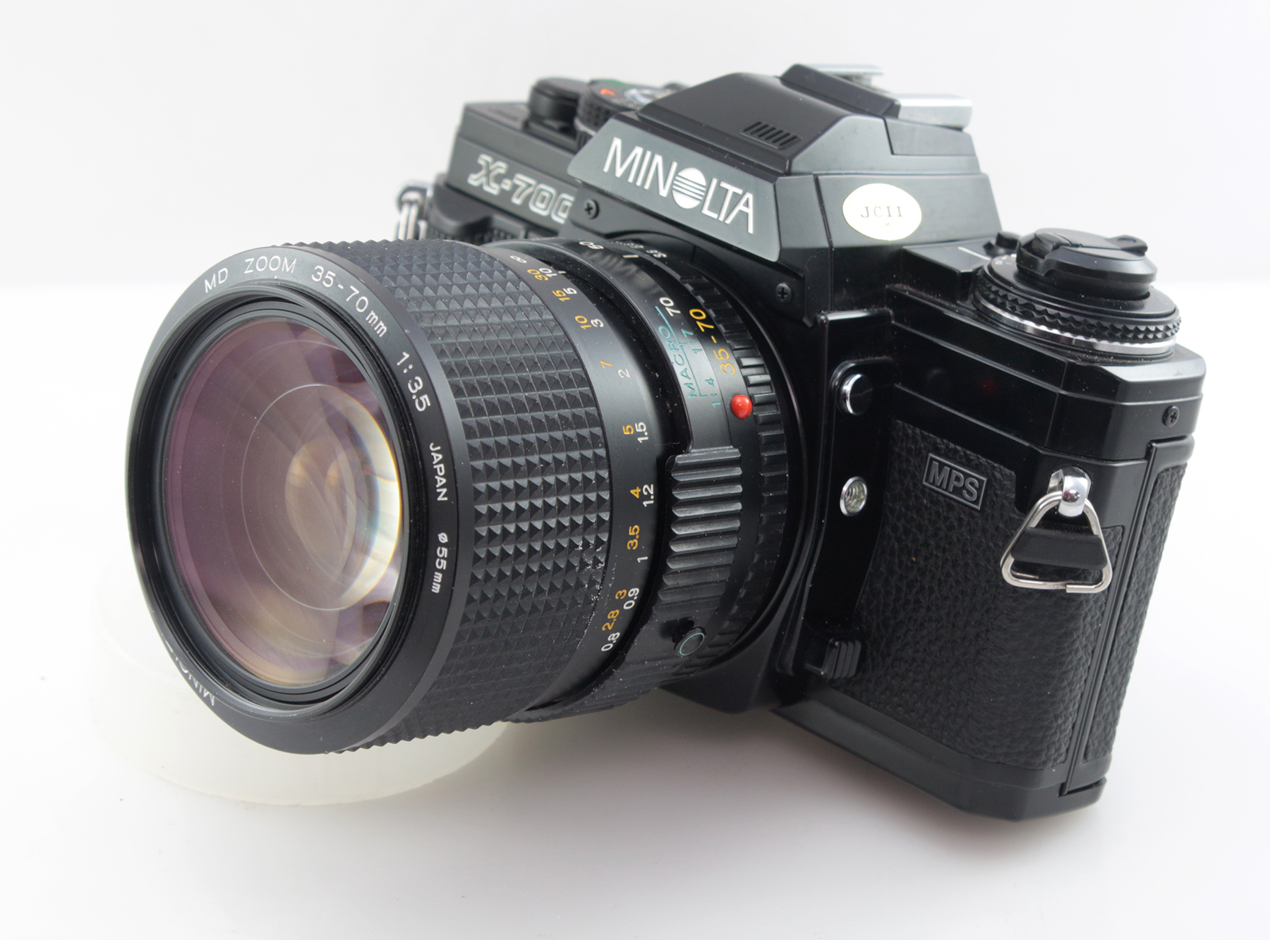 Minolta X-700 35mm Film Camera & 35-70mm Zoom Lens