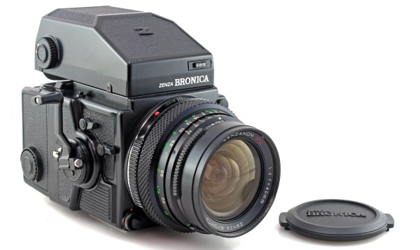 Bronica ETRSi 6x4.5 Medium Format Camera w/ AEII Prism finder + Zenzanon 40mm f4 Wide Angle Lens