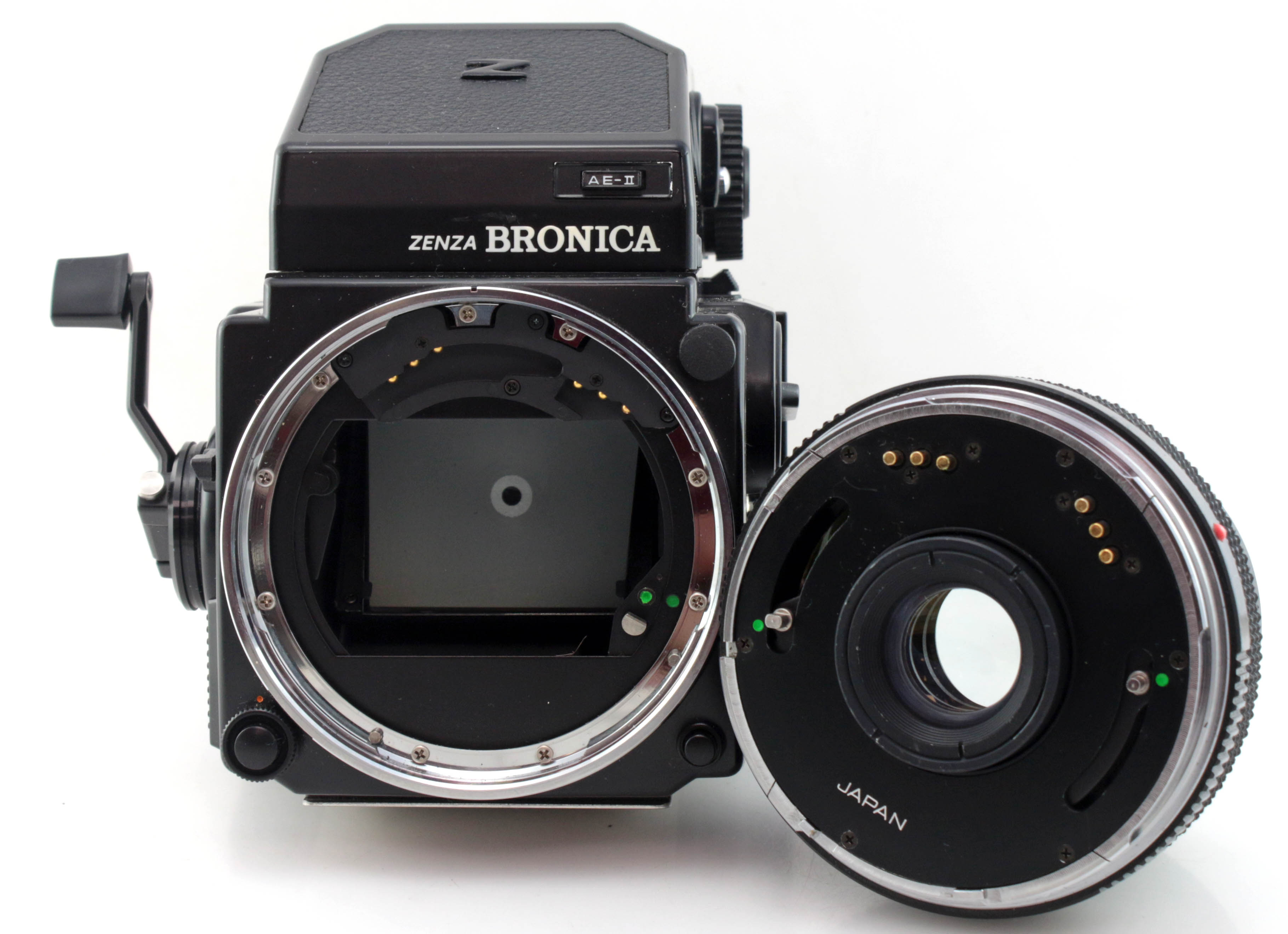 Bronica ETRSi 6x4.5 Medium Format Camera w/ AEII Prism finder + Zenzanon 40mm f4 Wide Angle Lens - Image 3