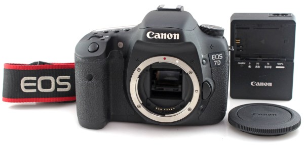 Canon EOS 7D 18MP APS-C DSLR Digital Camera Body