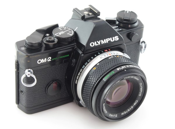 Olympus OM-2 spot / program 35mm SLR and 50mm Lens