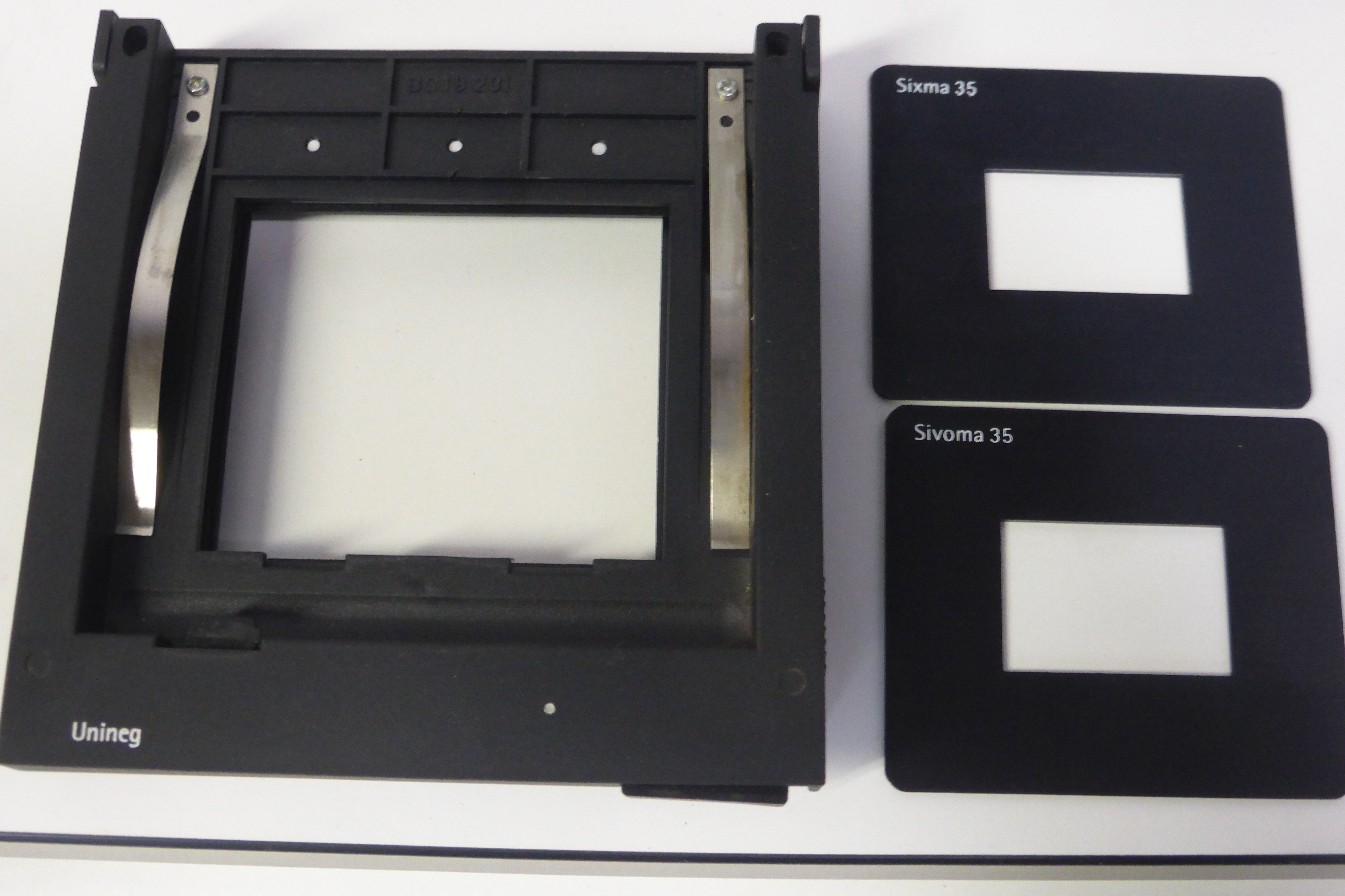 Durst M670 Color (B&W) Darkroom Enlarger & 50mm f/2.8 Lens - Image 6